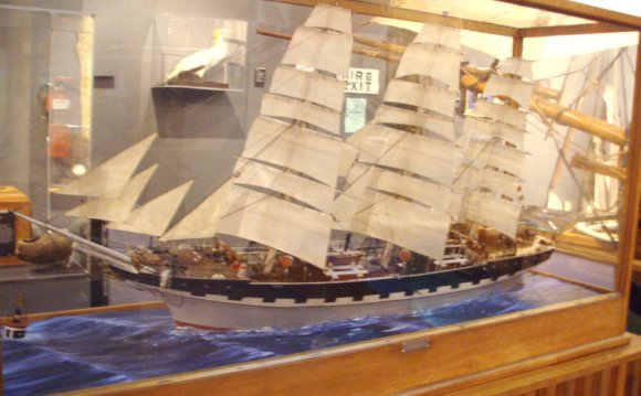 Model of Sailing ship