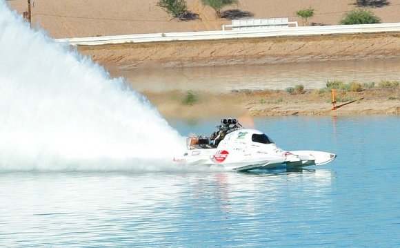 Top Fuel Boat Racing: Ride