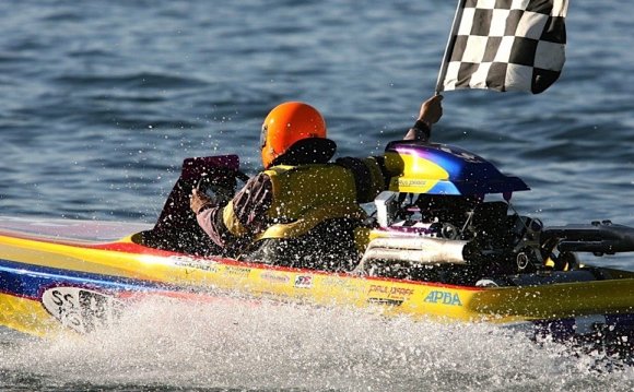 Super Stock Boat Racing