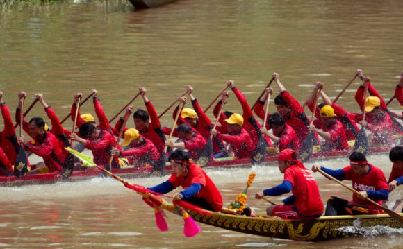 Boat Race in which Festival