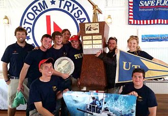people in the UT Sailing Club posed for a photograph after winning the Intercollegiate Offshore Regatta.