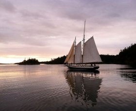 Schooners-North-sunset sail adventure