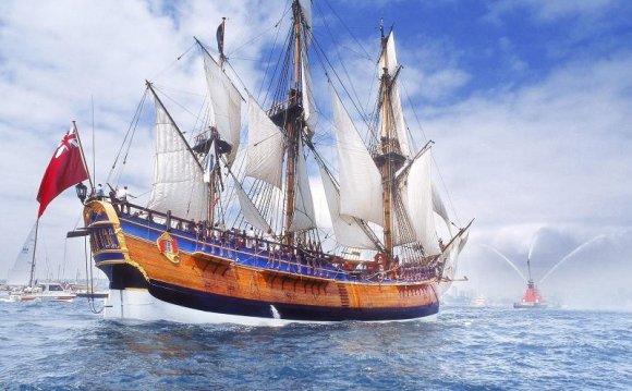 Replica sailing ships